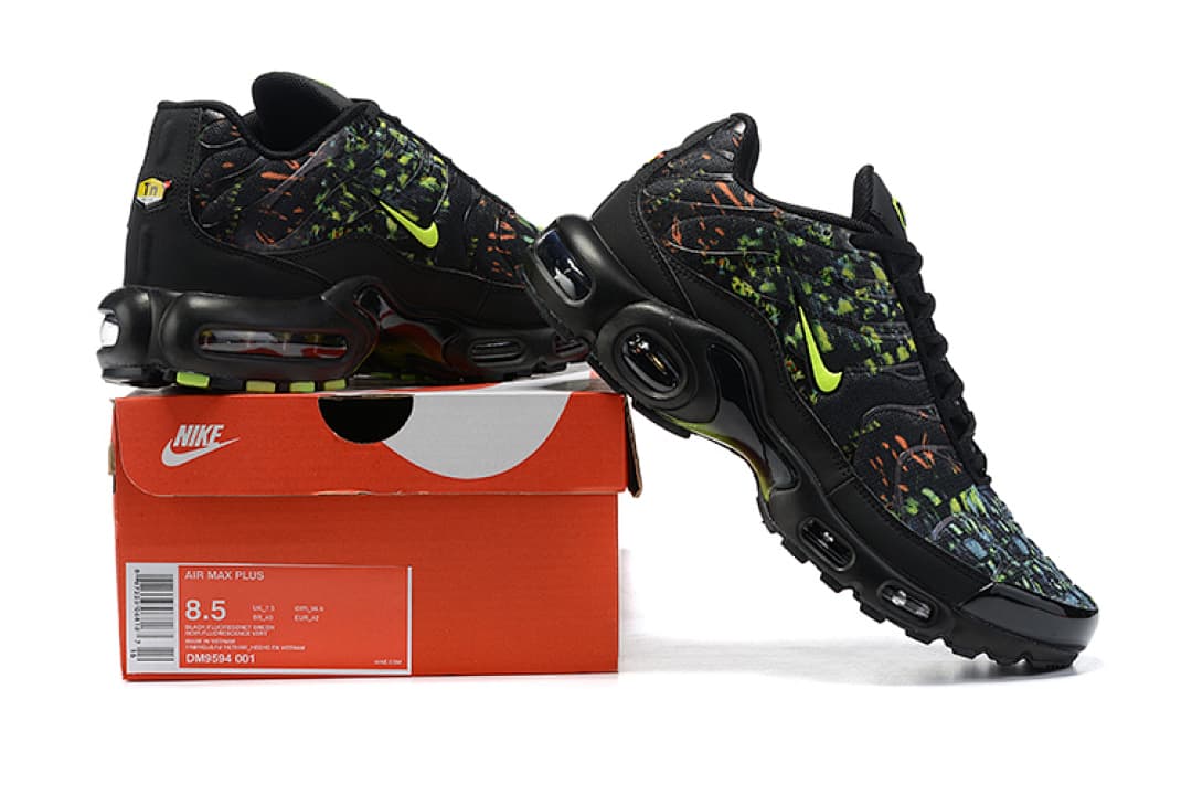 Nike Air Max Plus — Preto Neon Lime foto 01