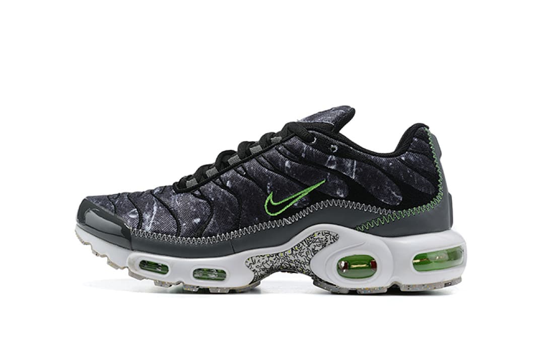 Nike Air Max Plus — Preto Neon Verde Stitching foto 02
