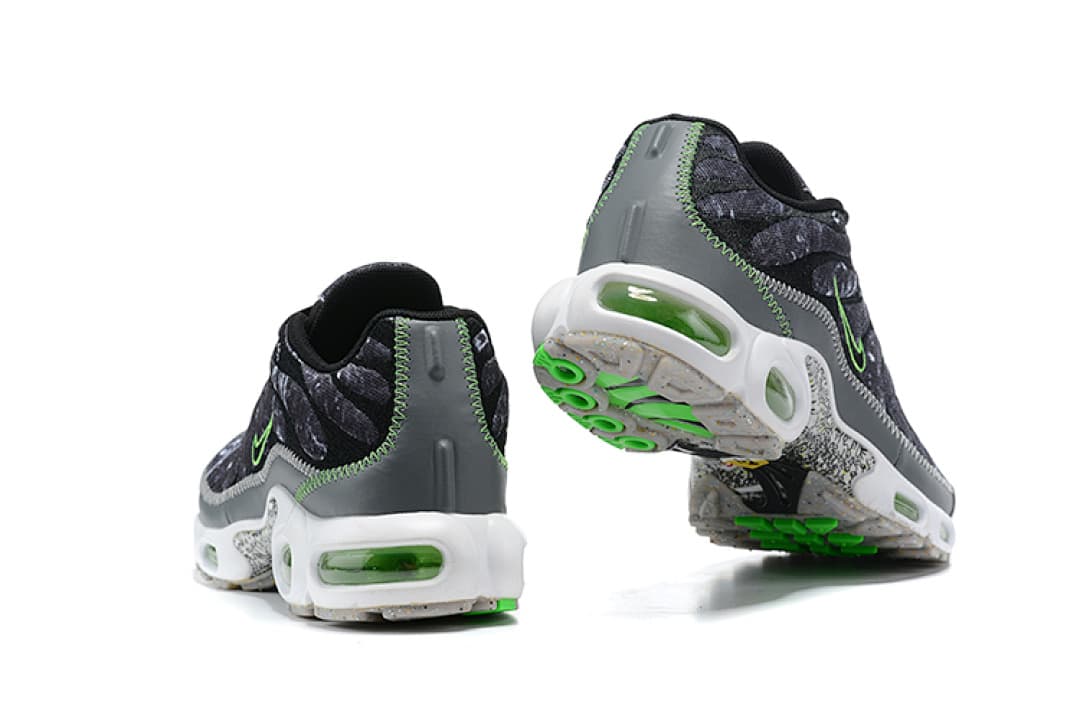 Nike Air Max Plus — Preto Neon Verde Stitching foto 04