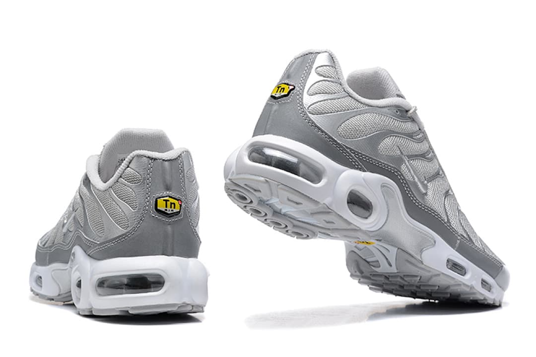 Nike Air Max Plus — Azul Cyan Preto Branco foto 04