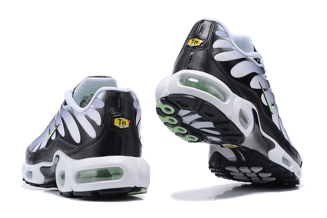Nike Air Max TN — Preto/Branco/Verde foto 01