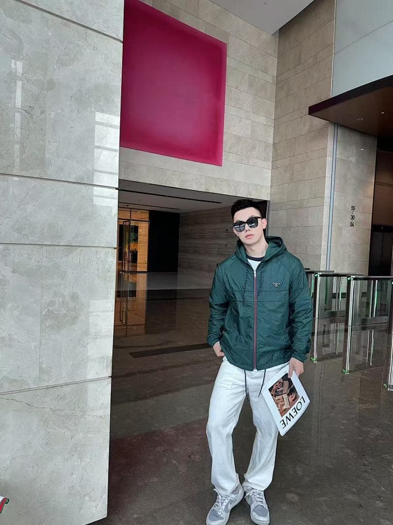Prada Re-Nylon Jacket foto 22