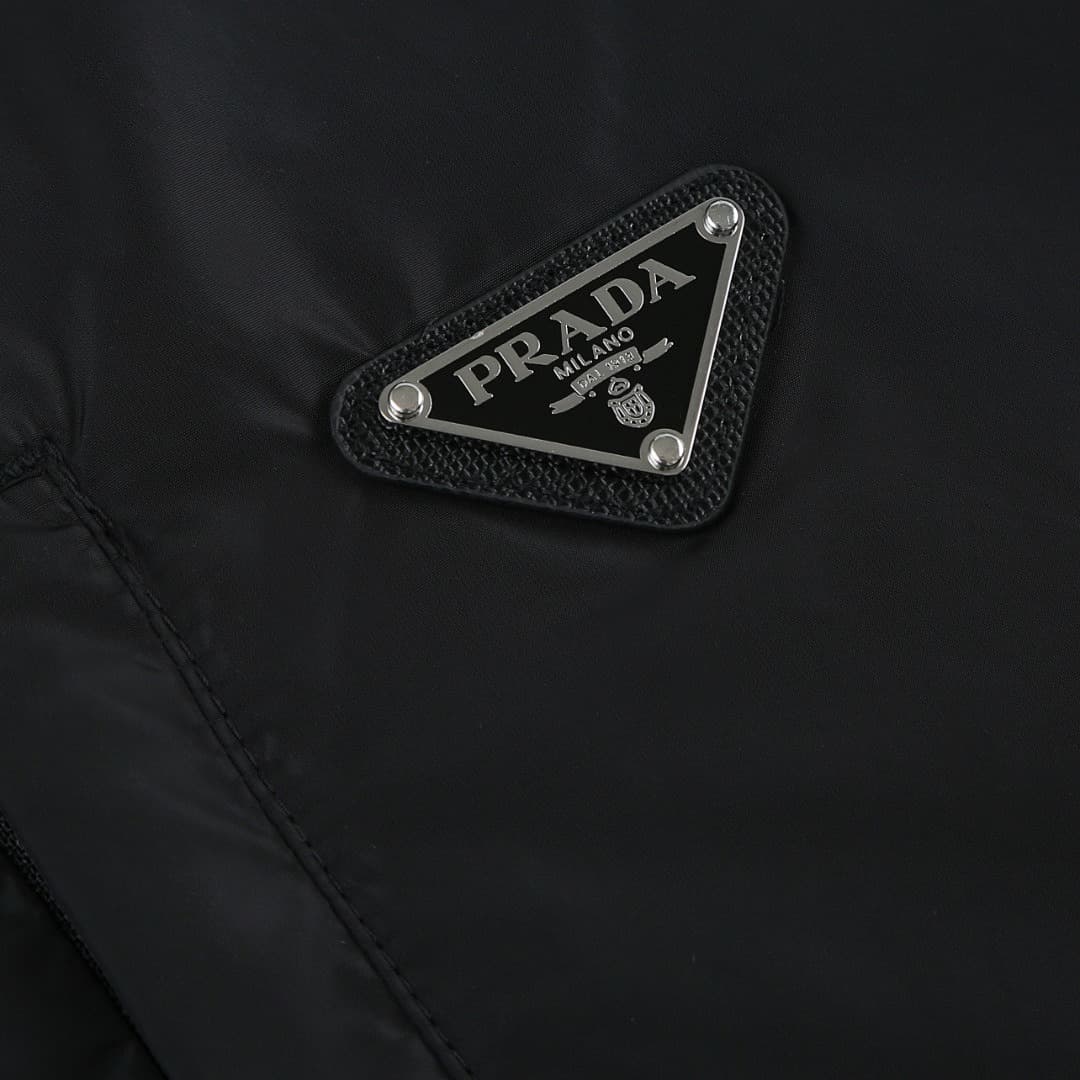 Prada Re-Nylon Reversible Jacket foto 08