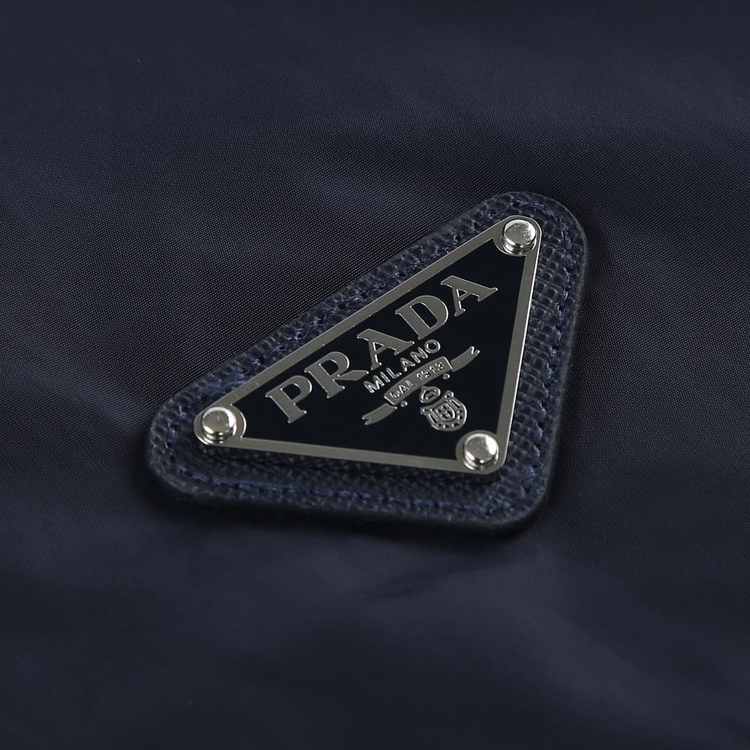 Prada Re-Nylon Reversible Jacket foto 15