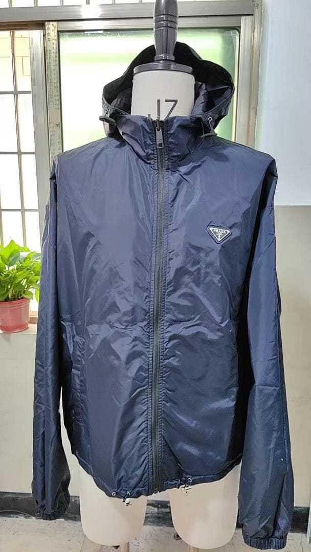 Prada Re-Nylon Reversible Jacket foto 31