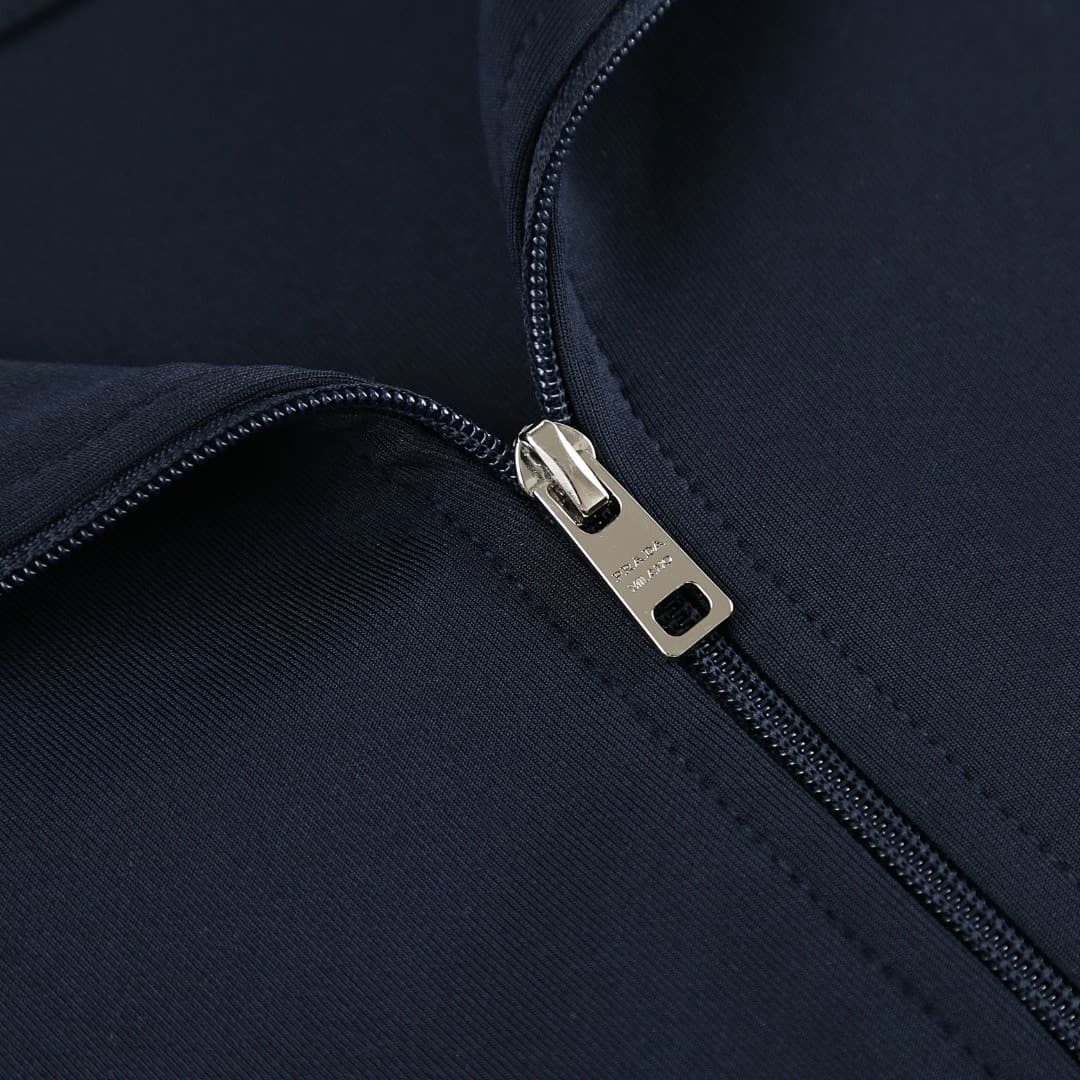 Prada Triangle Patch Jacket foto 04