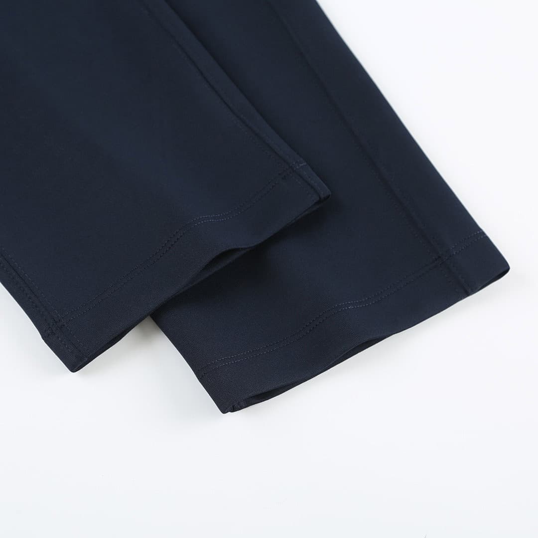 Prada Triangle Patch Trousers foto 06