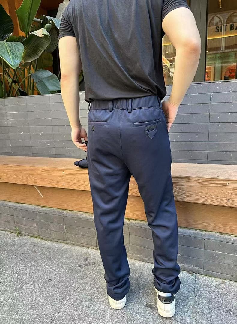 Prada Triangle Patch Trousers foto 17