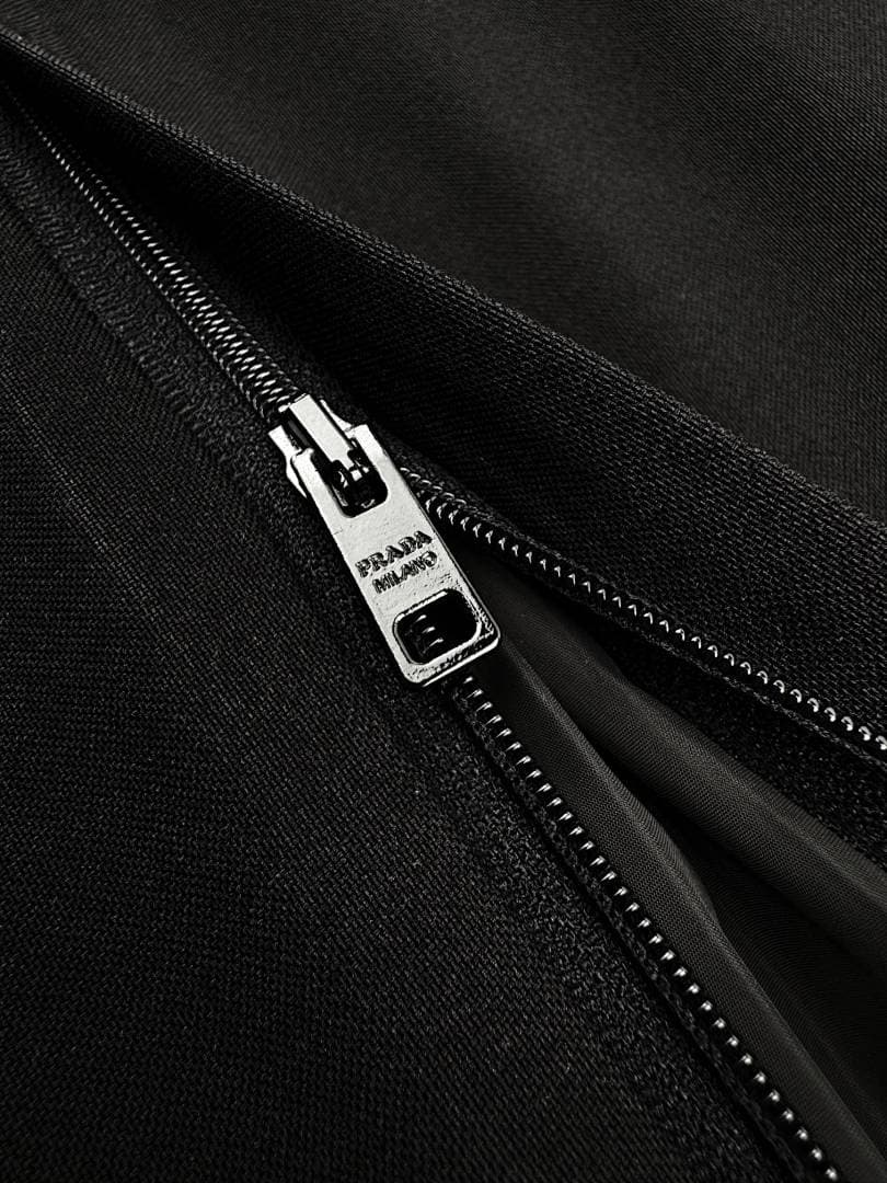 Prada Triangle Logo Casual Trousers foto 08