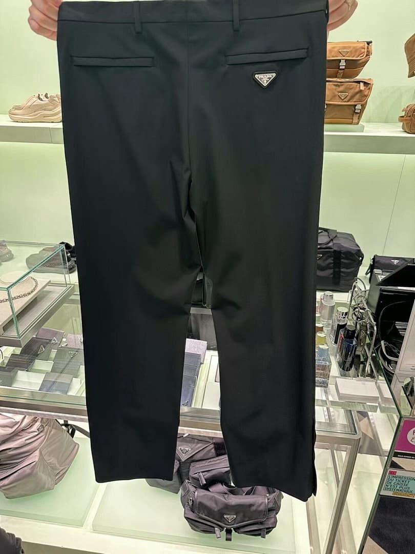 Prada Triangle Logo Casual Trousers foto 16