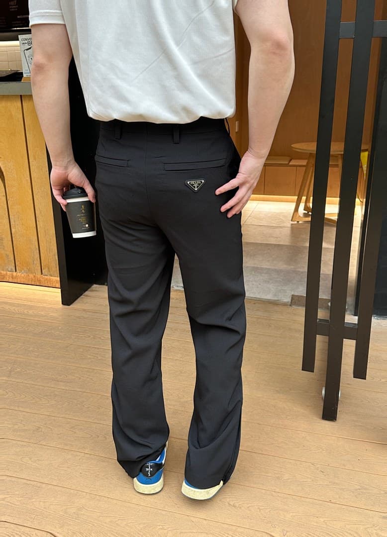 Prada Triangle Logo Casual Trousers foto 25