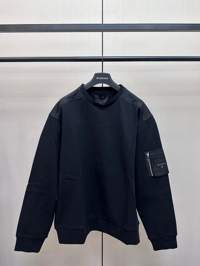Prada Triangle Nylon Patchwork Sweatshirt foto 01