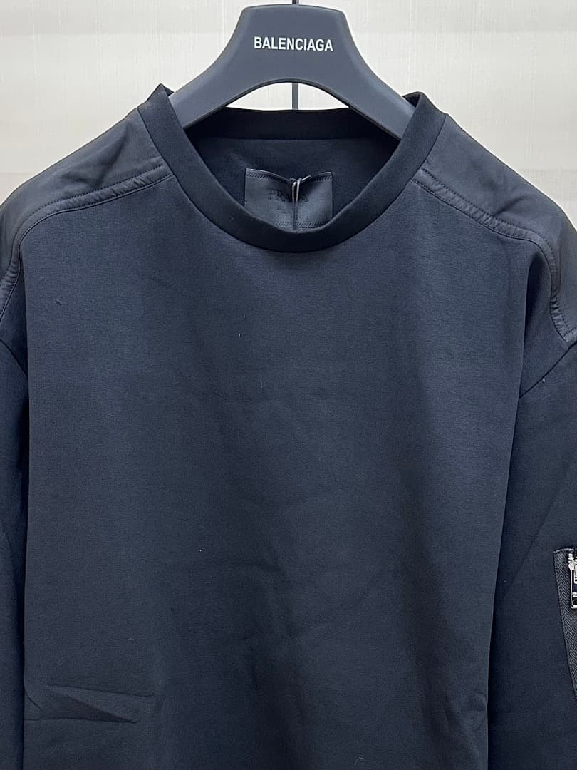 Prada Triangle Nylon Patchwork Sweatshirt foto 05