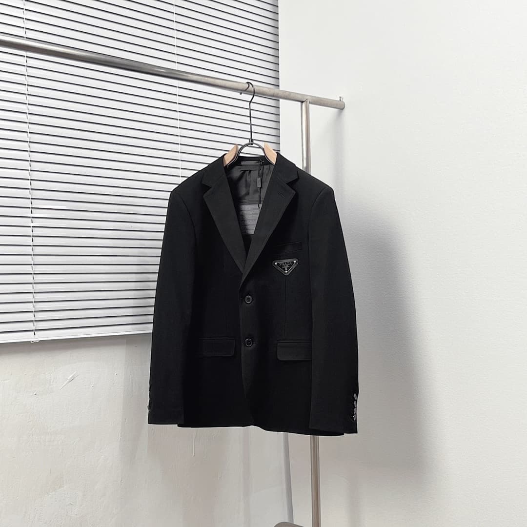Prada Blazer Clássico com Placa Triangular foto 01
