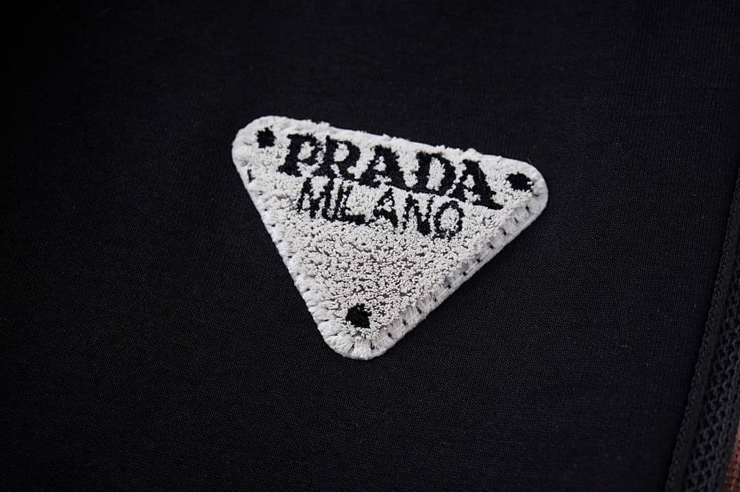 Prada Calças Direitas com Faixa Lateral Triangular foto 13