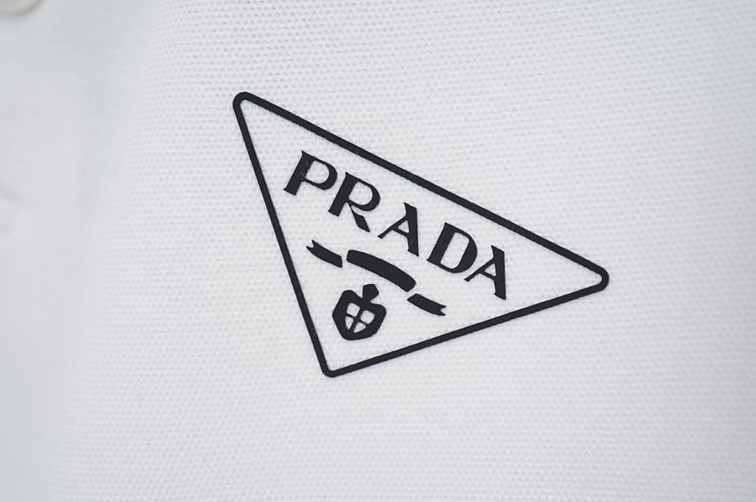 Prada T-Shirt Pólo de Malha Piqué com Colarinho Invertido foto 04