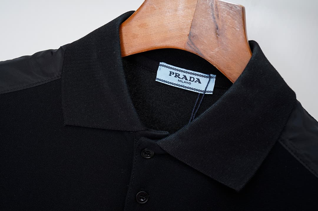 Prada T-Shirt Pólo de Malha Piqué com Colarinho Invertido foto 16