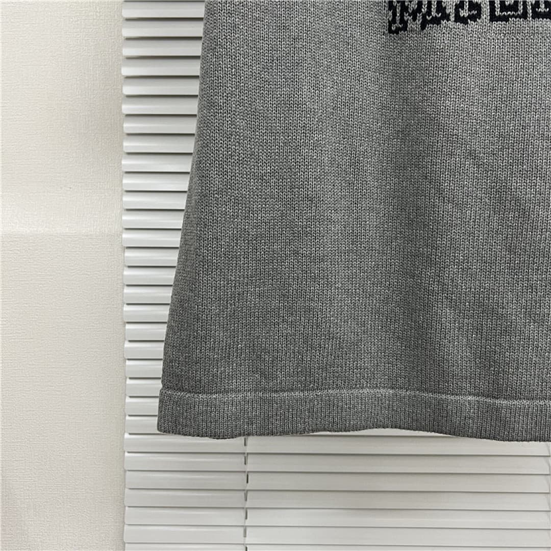 Prada T-Shirt de Malha Raglan com Logo Prada Milano foto 05