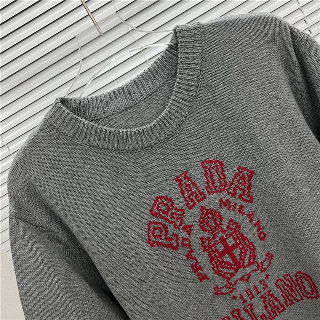 T-shirt Prada Emblema foto 11