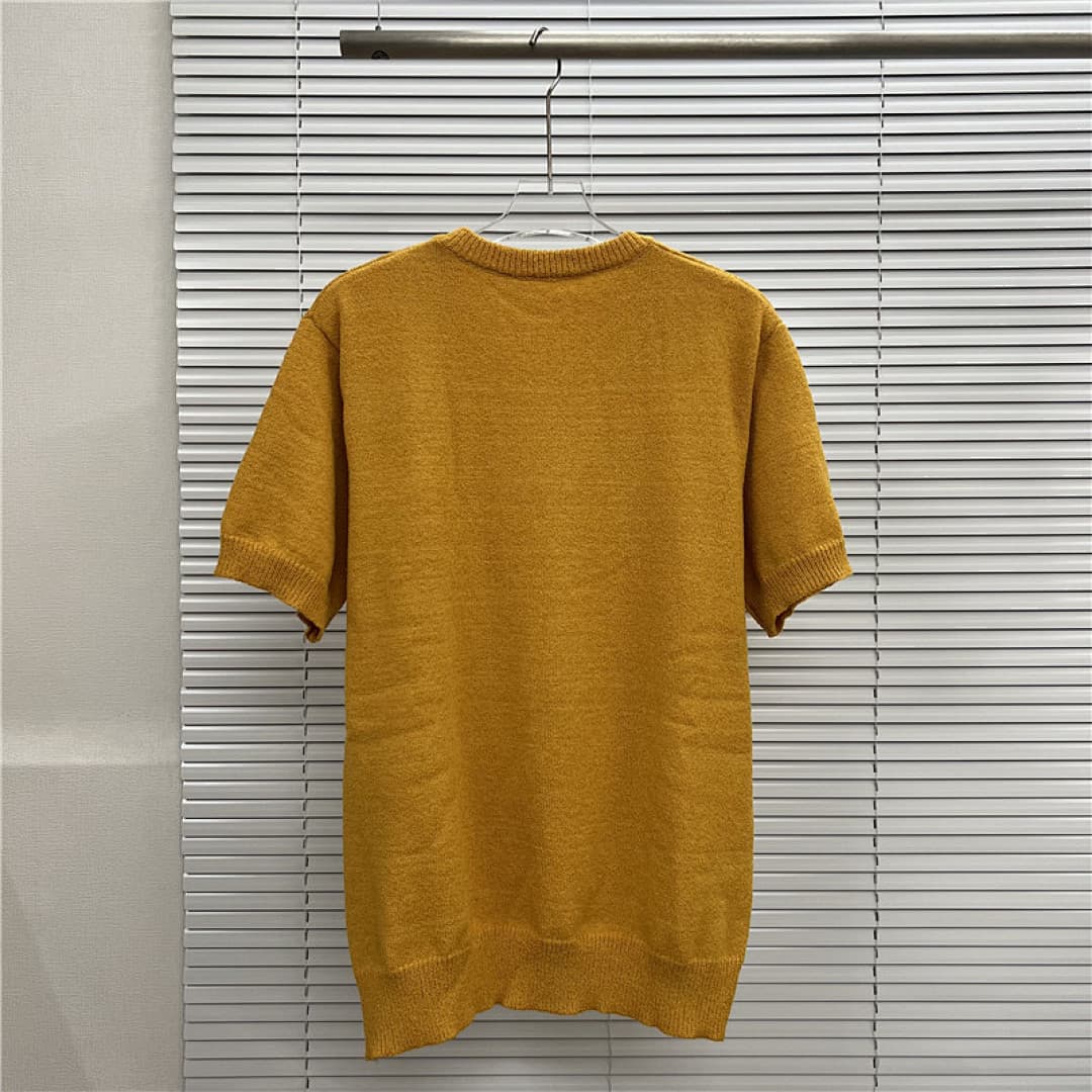 T-shirt Prada Amarela foto 08