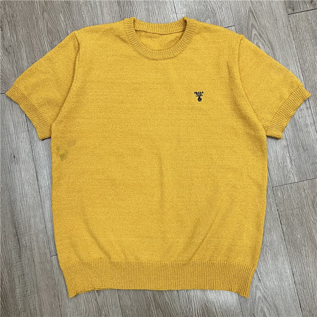 T-shirt Prada Amarela foto 11