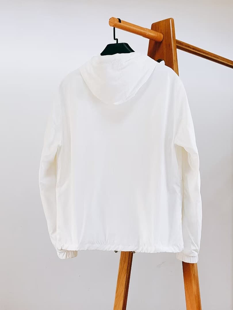 Conjunto Prada Casaco, T-shirt e Calções foto 06