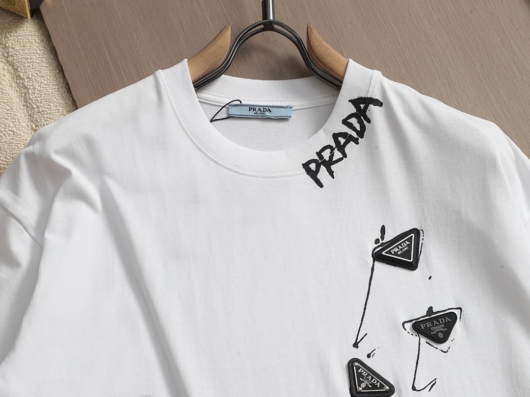 T-shirt Prada Graffiti Art foto 19