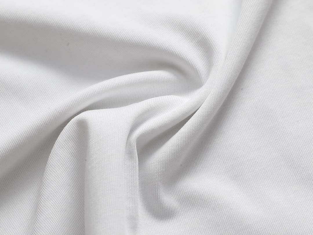 T-shirt Prada Re-Nylon Triângulo foto 13
