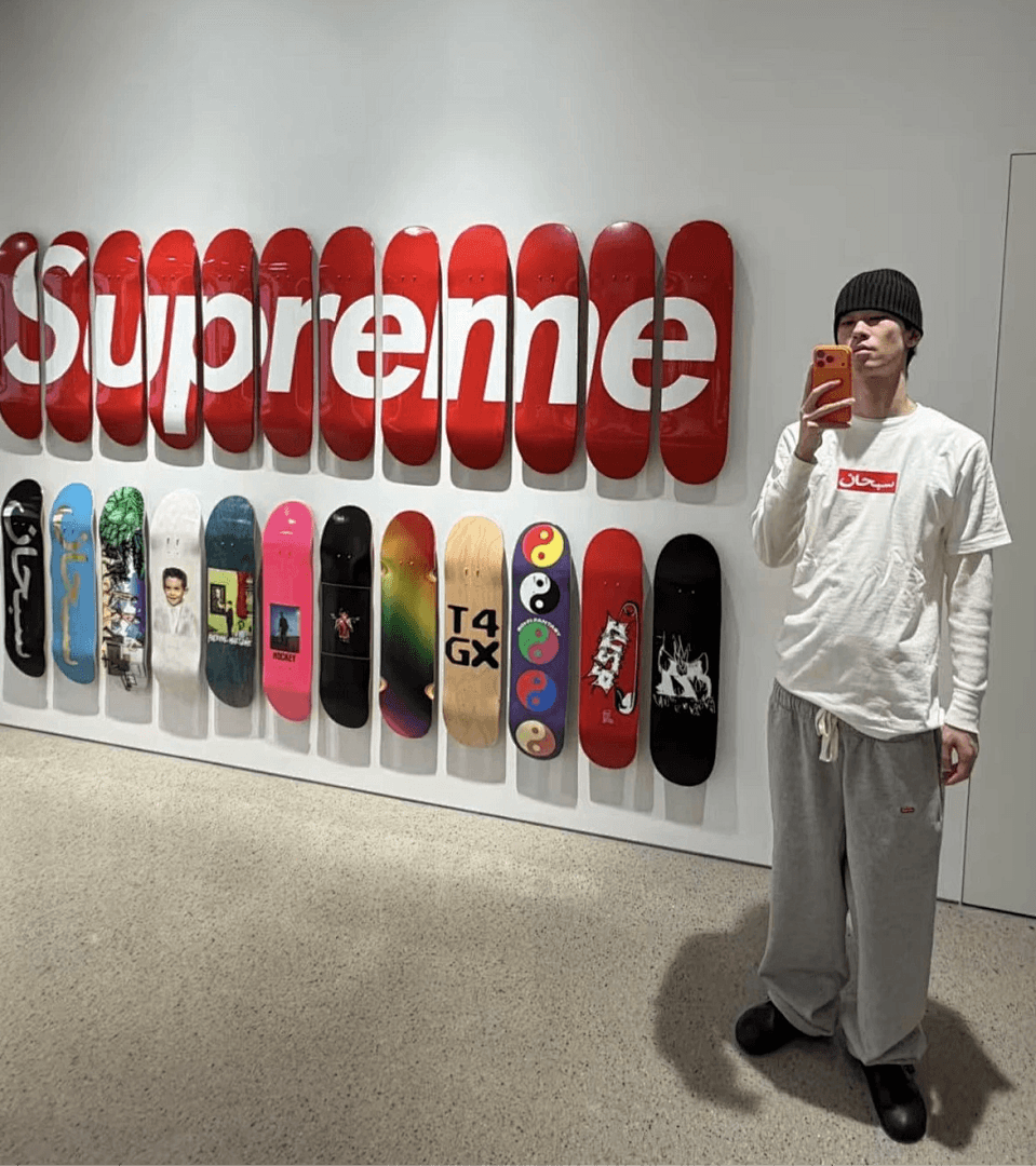 Camiseta Supreme SS26 Arabic Box Logo foto 38