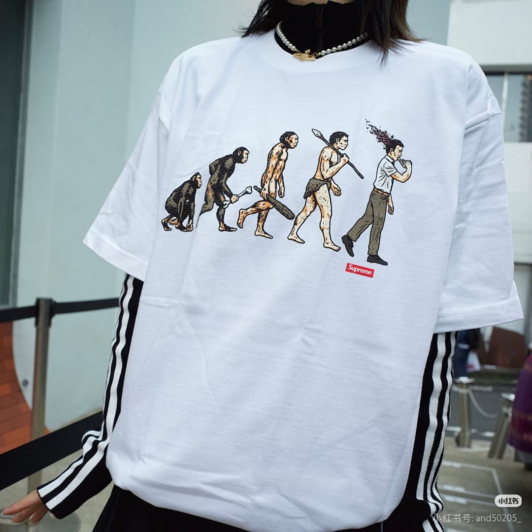 Camiseta Supreme SS26 Evolution foto 01