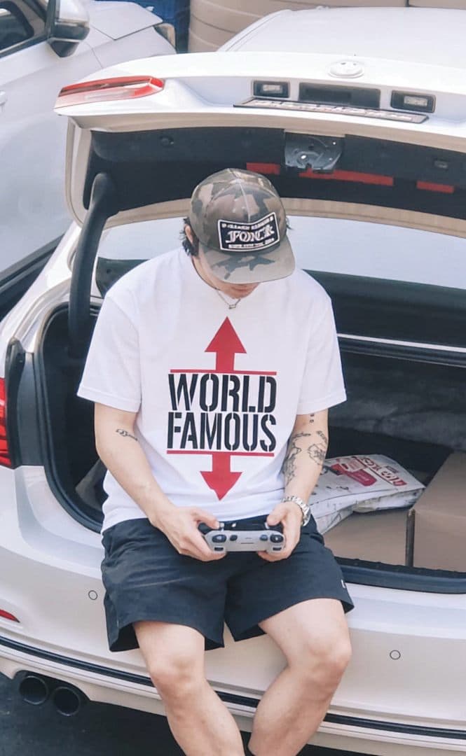 T-Shirt Supreme WEEK1 World Famous Standard foto 07
