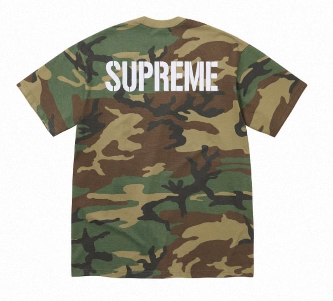 T-Shirt Supreme WEEK1 World Famous Camuflagem foto 02
