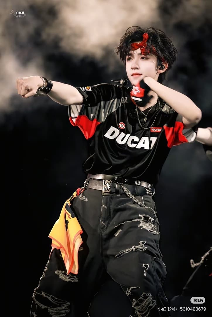 Jersey Supreme x Ducati Soccer Variante foto 03