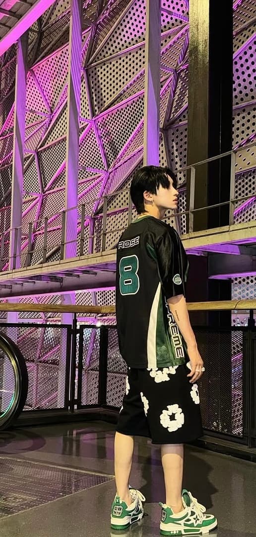 T-Shirt Supreme x Martine Rose Mesh foto 15